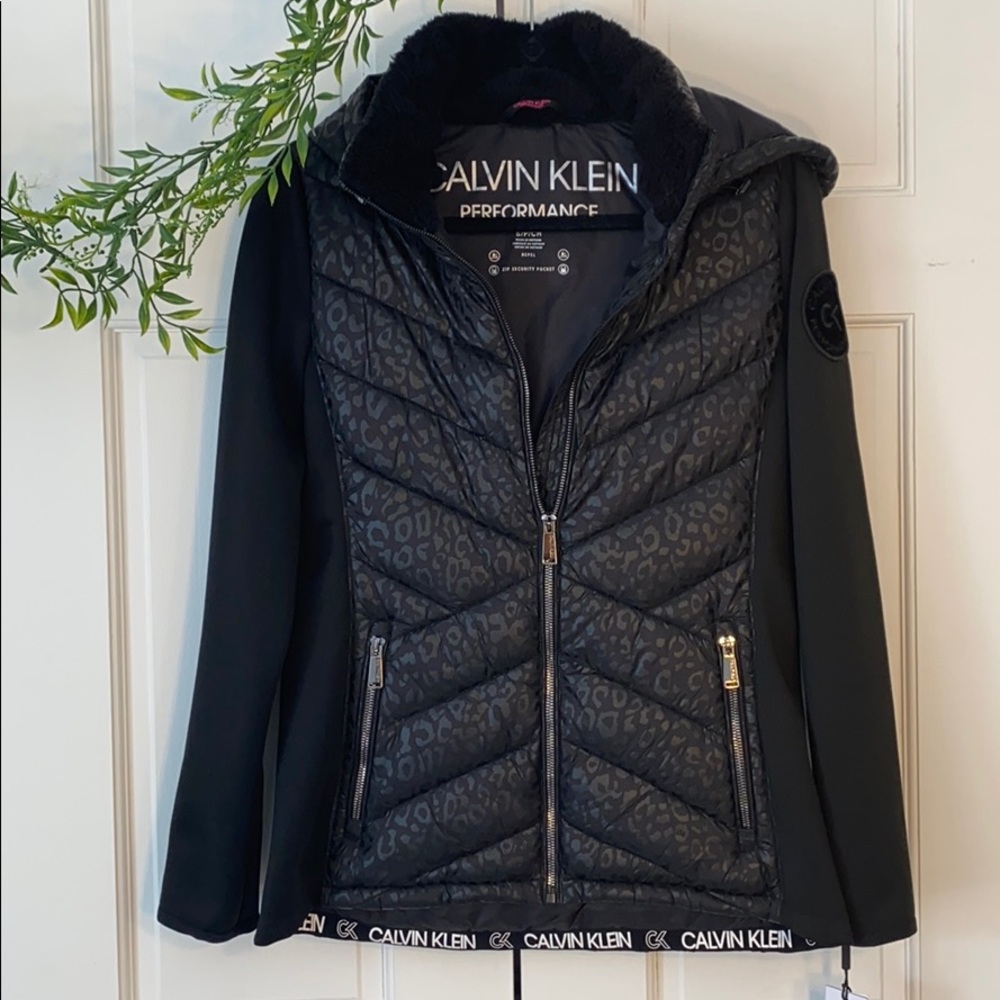 Calvin Klein Black performance puffer coat S